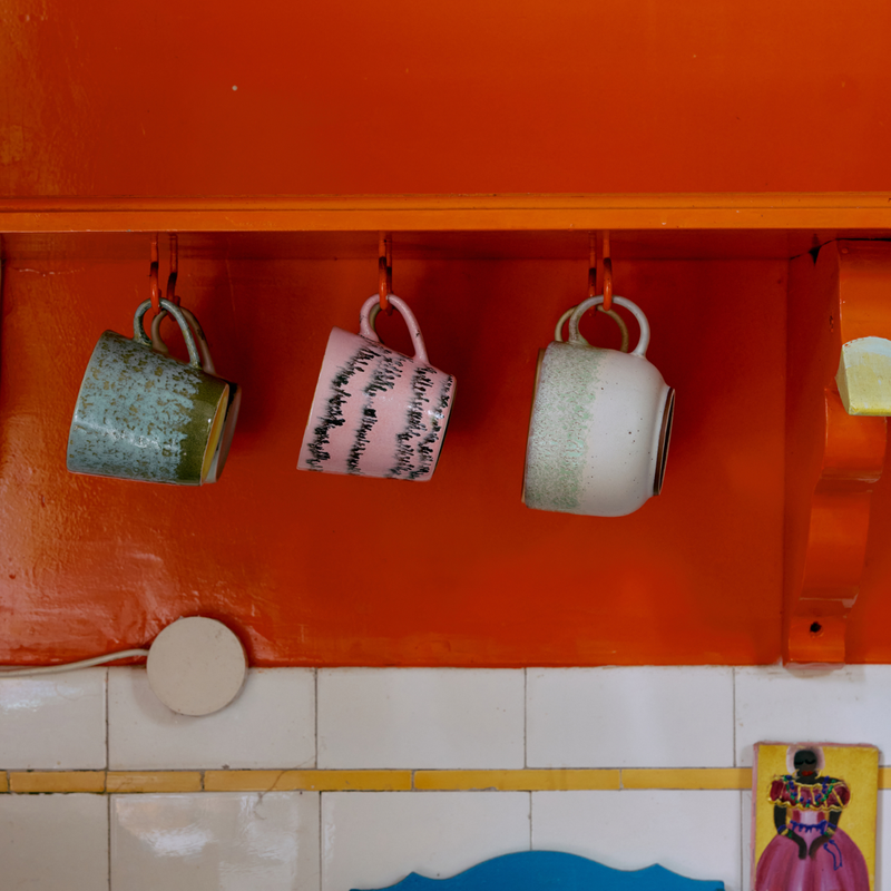 Set de 4 mugs cappucino 70s Dada