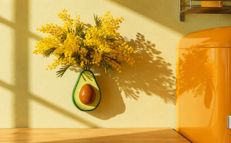 pretzel vase