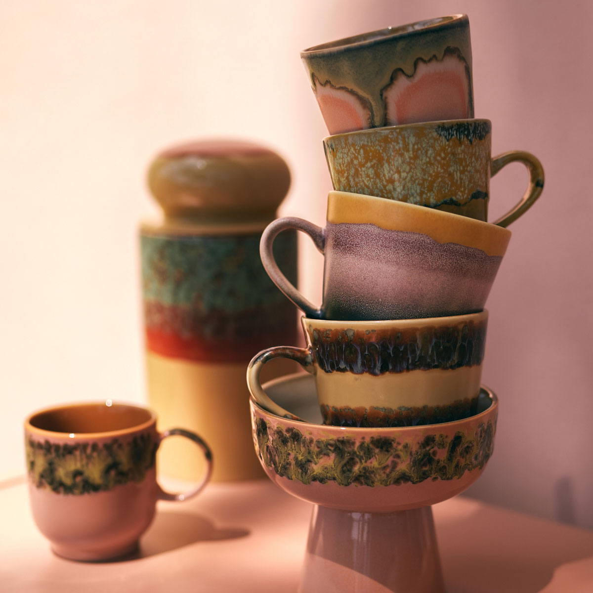 Tasse Fabergé Modèle Past Times | Hauteur 11,5 Cm | Porcelaine Multicolore | Occasion