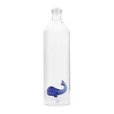 Bouteille Baleine bleue Atlantis en verre borosilicate - 1,2 L | Fleux | 2