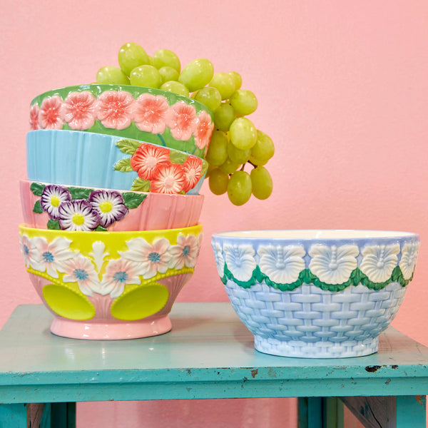 Bowl with ceramic embossed flowers - Pink