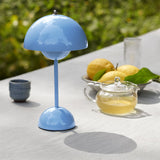 Flowerpot VP9 Wireless table lamp - Blue swim  | Fleux | 5