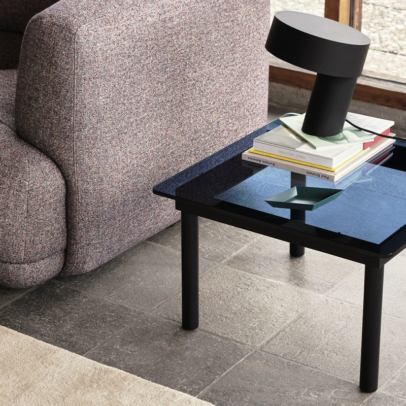 Table basse Kofi Chêne Massif Noir & Verre Teinté Gris - l 120 x L 120 x h 36 cm