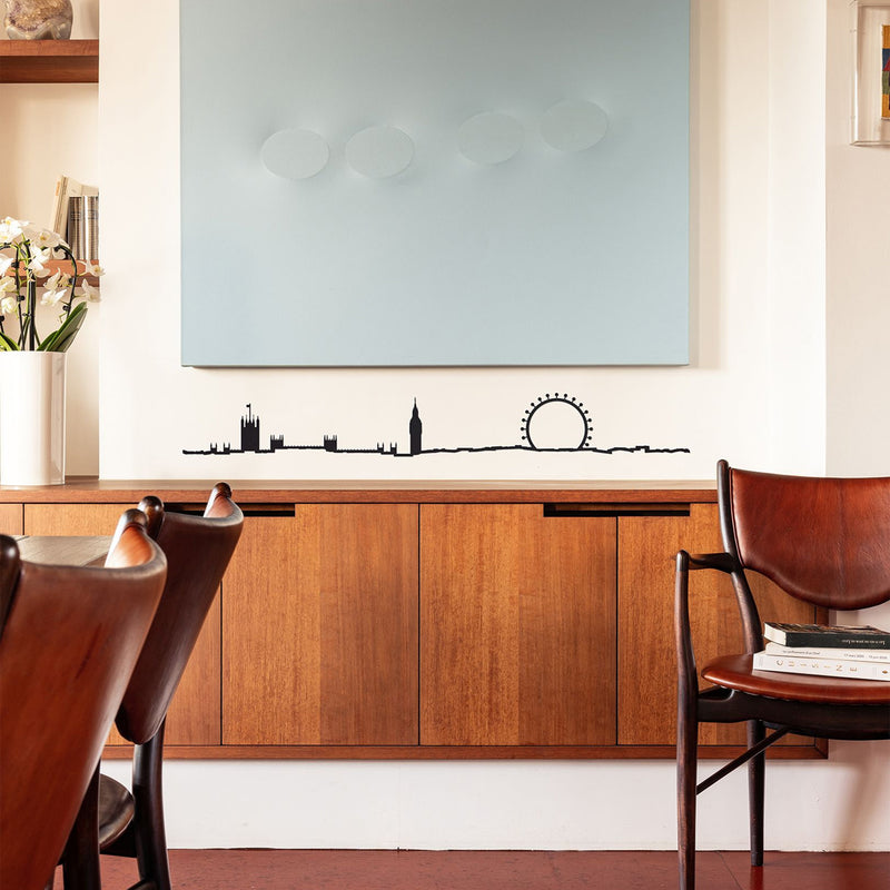 Decorative frieze London black